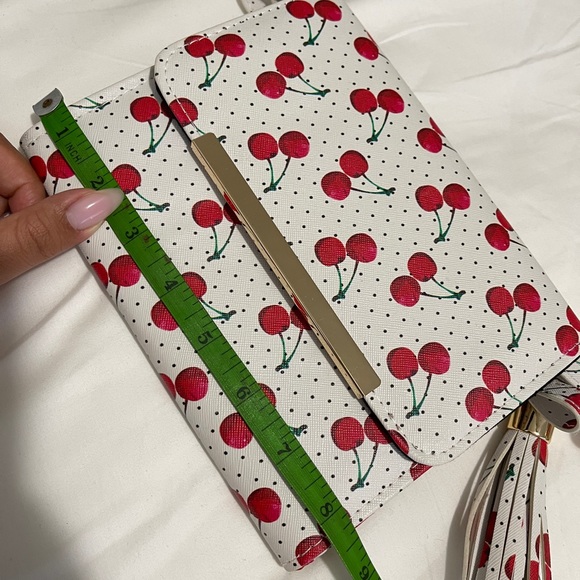 Ardene Crossbody Bag w/ Card Slots - Picture 7 of 7